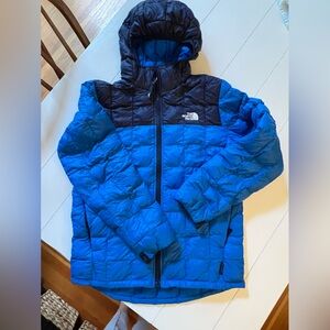 ThermoBall Hooded Insulated Jacket - Boys'